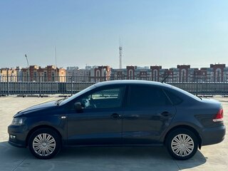 2016 Volkswagen Polo V Рестайлинг, синий, 830000 рублей, вид 2