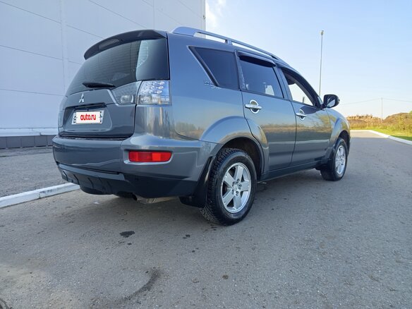 2010 Mitsubishi Outlander II Рестайлинг, серый - вид 14