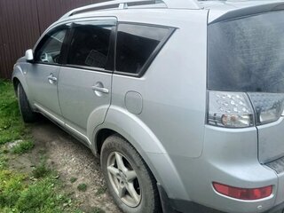 2008 Mitsubishi Outlander II, серебристый, 1500000 рублей, вид 2