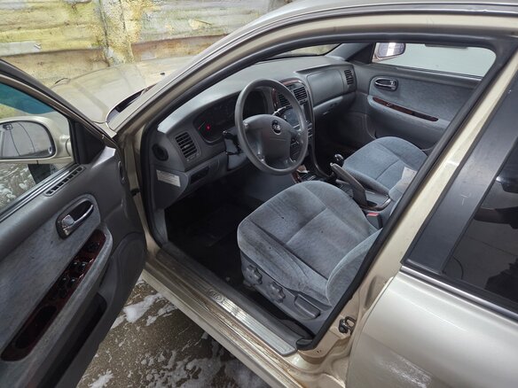 2006 Kia Magentis I Рестайлинг, бежевый, 150000 рублей - вид 7