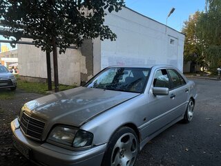 1999 Mercedes-Benz C-Класс 180 I (W202) Рестайлинг, серебристый, 250000 рублей, вид 1