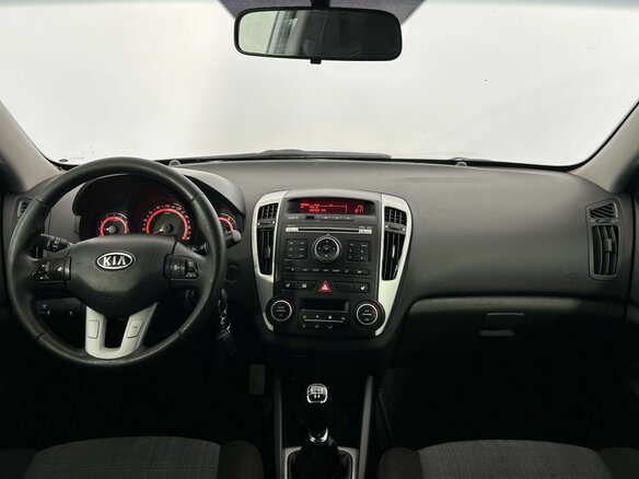 2010 Kia Ceed I, белый, 610000 рублей - вид 17