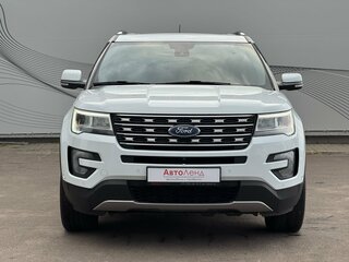 2017 Ford Explorer V Рестайлинг 2, белый, 2700000 рублей, вид 2