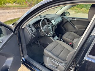 2012 Volkswagen Tiguan I Рестайлинг, чёрный, 1250000 рублей, вид 5