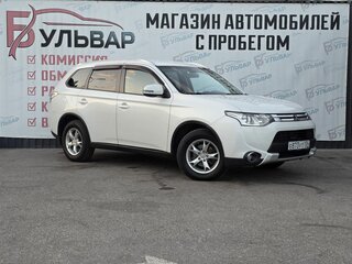2014 Mitsubishi Outlander III, белый, 1298000 рублей, вид 1