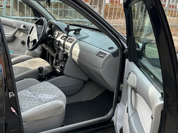 2005 Volkswagen Pointer, чёрный, 200000 рублей - вид 15