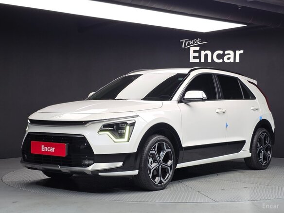 2023 Kia Niro II, белый, 2098000 рублей