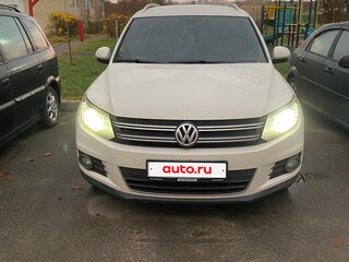 2012 Volkswagen Tiguan I Рестайлинг, белый, 1400000 рублей, вид 1