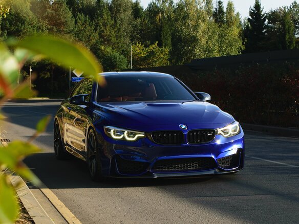 2018 BMW M4 Competition Package F82/F83 Рестайлинг, синий - вид 3