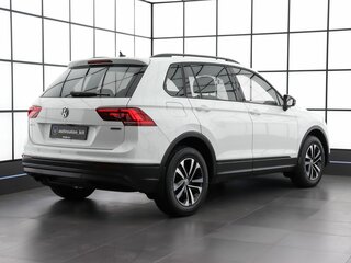 2019 Volkswagen Tiguan II, белый, 2800000 рублей, вид 4