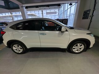 2019 Honda Vezel I Рестайлинг, белый, 1740000 рублей, вид 4