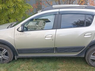 2018 Renault Sandero Stepway II, бежевый, 1190000 рублей, вид 2