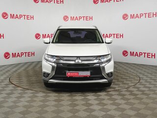 2017 Mitsubishi Outlander III Рестайлинг 2, белый, 2050000 рублей, вид 2