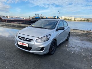 2013 Hyundai Solaris I, серебристый, 330000 рублей, вид 3