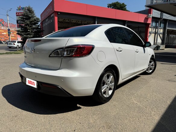 2011 Mazda 3 II (BL), белый - вид 5