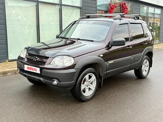 2017 Chevrolet Niva I Рестайлинг, коричневый, 675000 рублей, вид 1