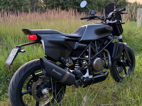 2019 Husqvarna Svartpilen 701, чёрный, 715000 рублей, вид 2