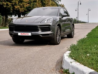2019 Porsche Cayenne III, серый, 4290000 рублей, вид 3
