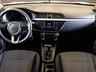2018 Kia Rio IV, белый, 1399000 рублей, вид 5