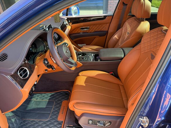 2021 Bentley Bentayga I Рестайлинг, синий, 23000000 рублей - вид 16