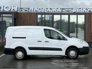 2012 Peugeot Partner II Рестайлинг, белый, 590000 рублей, вид 3