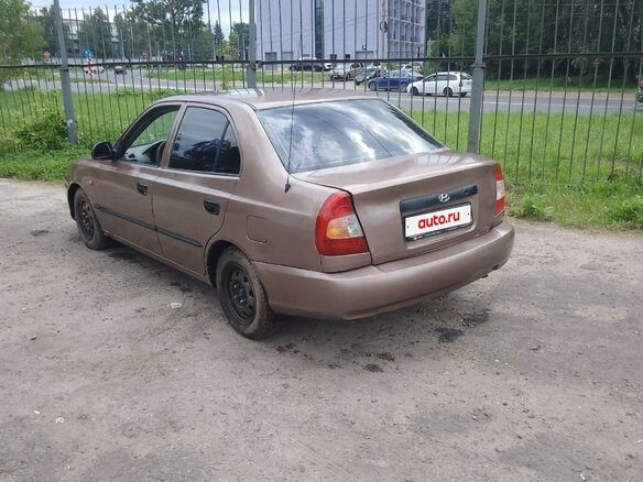 2004 Hyundai Accent ТагАЗ II, коричневый - вид 3
