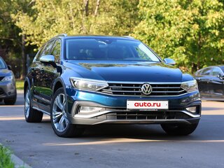 2019 Volkswagen Passat Alltrack B8 Рестайлинг, синий, 3730000 рублей, вид 4
