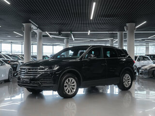 2024 Volkswagen Touareg III Рестайлинг, чёрный, 9100000 рублей, вид 1