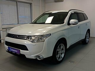 2013 Mitsubishi Outlander III, белый, 1150000 рублей, вид 1