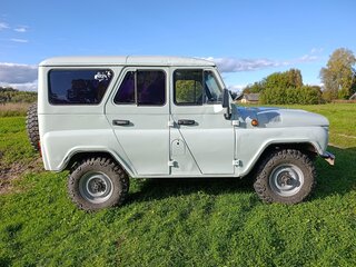 2000 УАЗ 31512, белый, 290000 рублей, вид 3