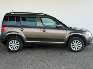 2013 Skoda Yeti I, коричневый, 749000 рублей, вид 4
