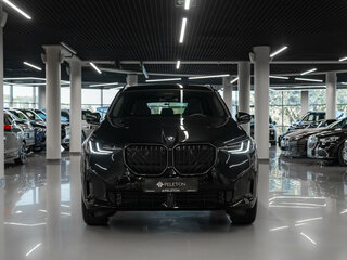 2025 BMW X3 20i xDrive IV (G45/G48), чёрный, 7330000 рублей, вид 3