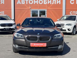 2013 BMW 5 серии 520i VI (F10/F11/F07), коричневый, 1799000 рублей, вид 2