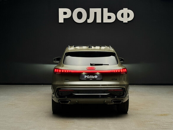 2026 Audi Q5 L III (GU), зелёный, 6600000 рублей - вид 3
