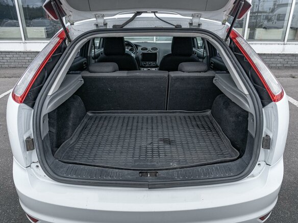 2011 Ford Focus II Рестайлинг, белый, 489000 рублей - вид 22