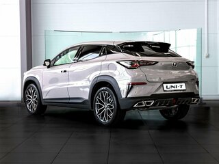 2024 Changan UNI-T I, серый, 3108501 рублей, вид 5