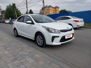 2019 Kia Rio IV, белый, 930000 рублей, вид 3