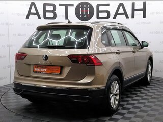 2021 Volkswagen Tiguan II Рестайлинг, коричневый, 2600000 рублей, вид 3