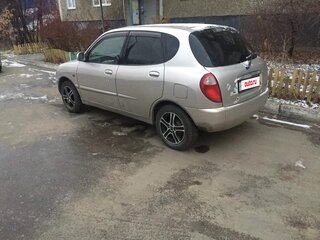1999 Toyota Duet, серебристый, 220000 рублей, вид 3