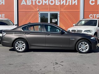 2013 BMW 5 серии 520i VI (F10/F11/F07), коричневый, 1799000 рублей, вид 4