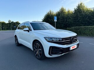2024 Volkswagen Touareg III Рестайлинг, белый, 11250000 рублей, вид 2