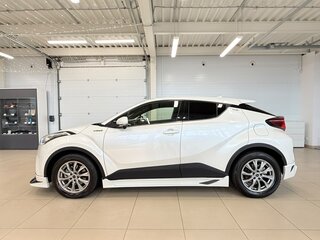2019 Toyota C-HR I, белый, 2249900 рублей, вид 3