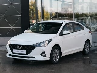 2021 Hyundai Solaris II Рестайлинг, белый, 1365000 рублей, вид 1