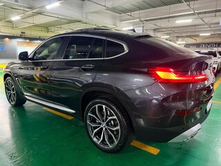 2025 BMW X4 20i II (G02) Рестайлинг, серый, 8090000 рублей, вид 4