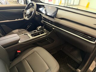 2026 Geely Okavango I Рестайлинг, синий, 4085990 рублей, вид 5