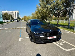 2020 BMW 5 серии 530d xDrive VII (G30/G31/G38) Рестайлинг, серый, 5950000 рублей, вид 4