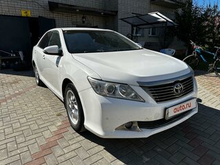 2013 Toyota Camry VII (XV50), белый, 1150000 рублей, вид 2
