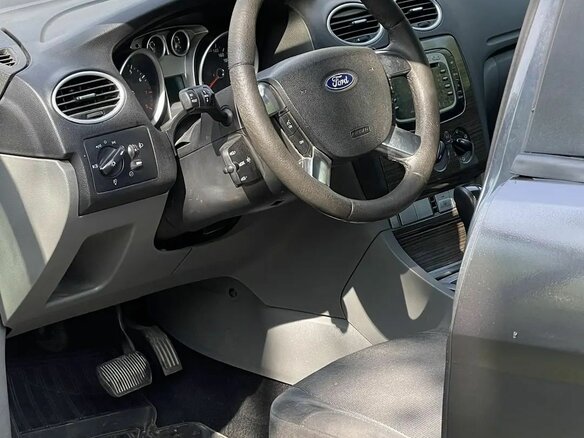 2008 Ford Focus II Рестайлинг, серый - вид 16