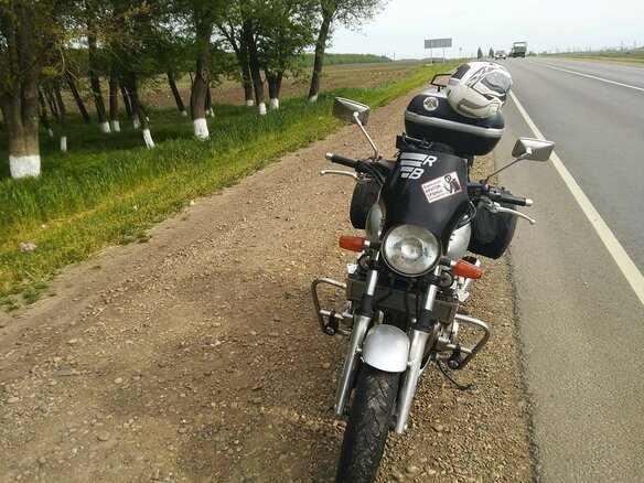 2001 Yamaha XJR1300, серебристый - вид 1