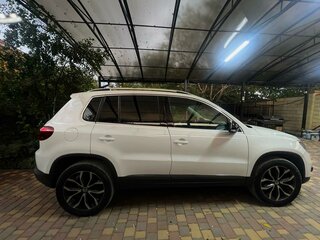 2015 Volkswagen Tiguan I Рестайлинг, белый, 1650000 рублей, вид 2